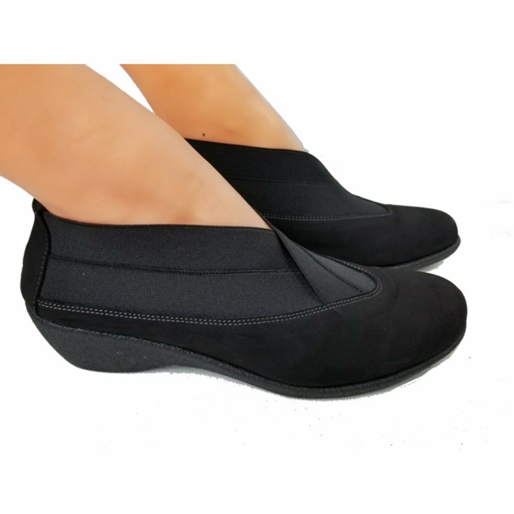 The Flexx Stretch Run Moccasin Shoes 8.5